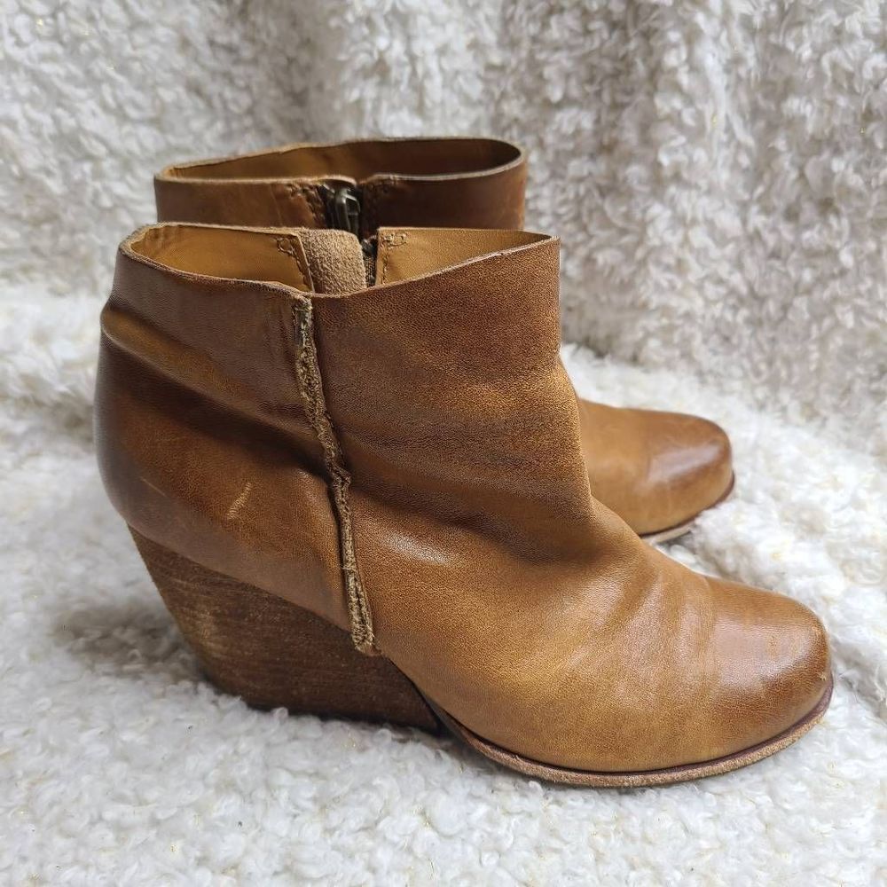 Kork-Ease Tan Leather Chunky Wedge Bootie sz 7